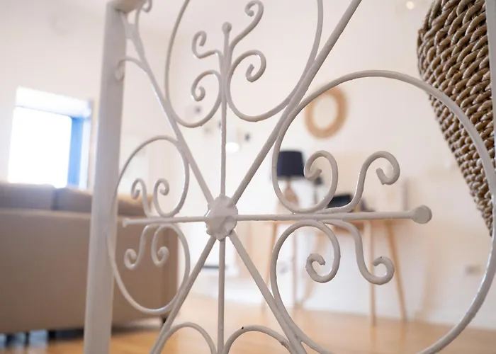 Casa vacanze Vico Lungo 9, *